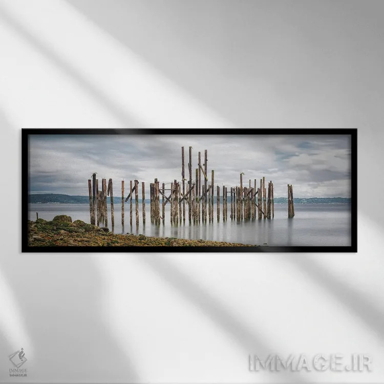 تابلو ستونها پدیدار میشوند اثر لوئیس راث - نمای قابدار مشکی