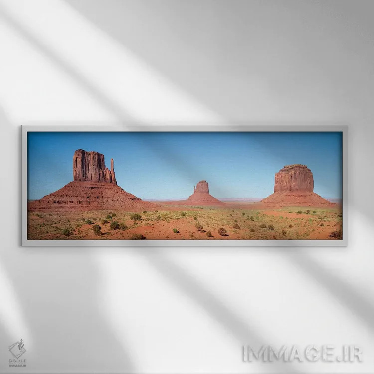 تابلو دره یادبود تماشایی (نمای پانوراما) اثر ملانی ویولا - نمای قابدار سفید