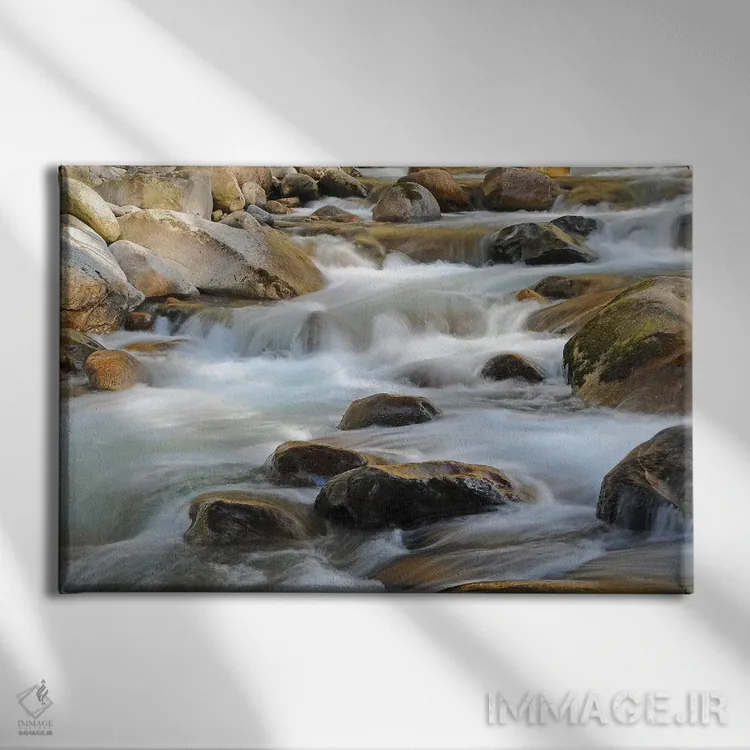 تابلو آبشارهای کوچک (تندابها) اثر برایان ولف - نمای روبهرو روی دیوار