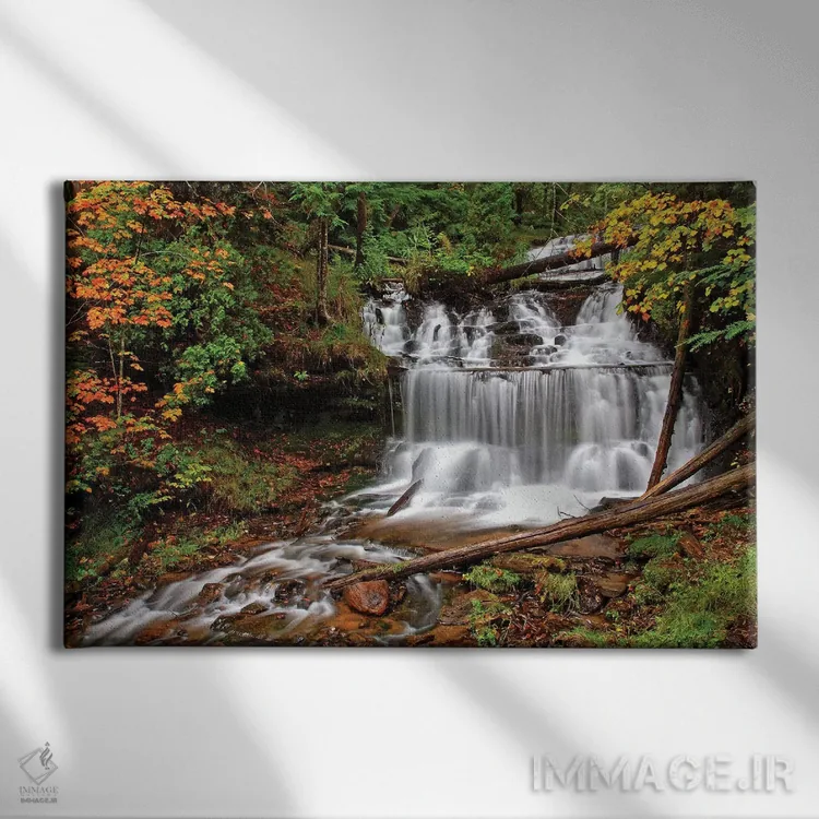 تابلو آبشار واگنر اثر برایان ولف - نمای روبهرو روی دیوار