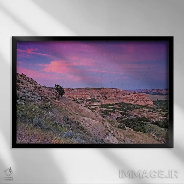 تابلو غروب سرزمینهای بایر اثر برایان ولف - نمای قابدار مشکی