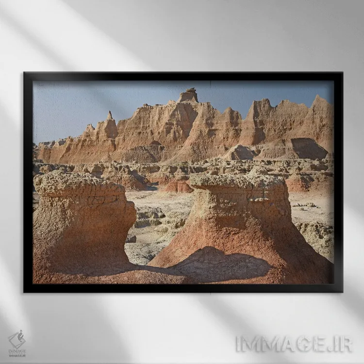 تابلو در (نماد یا منطقه خاص) اثر برایان ولف - نمای قابدار مشکی