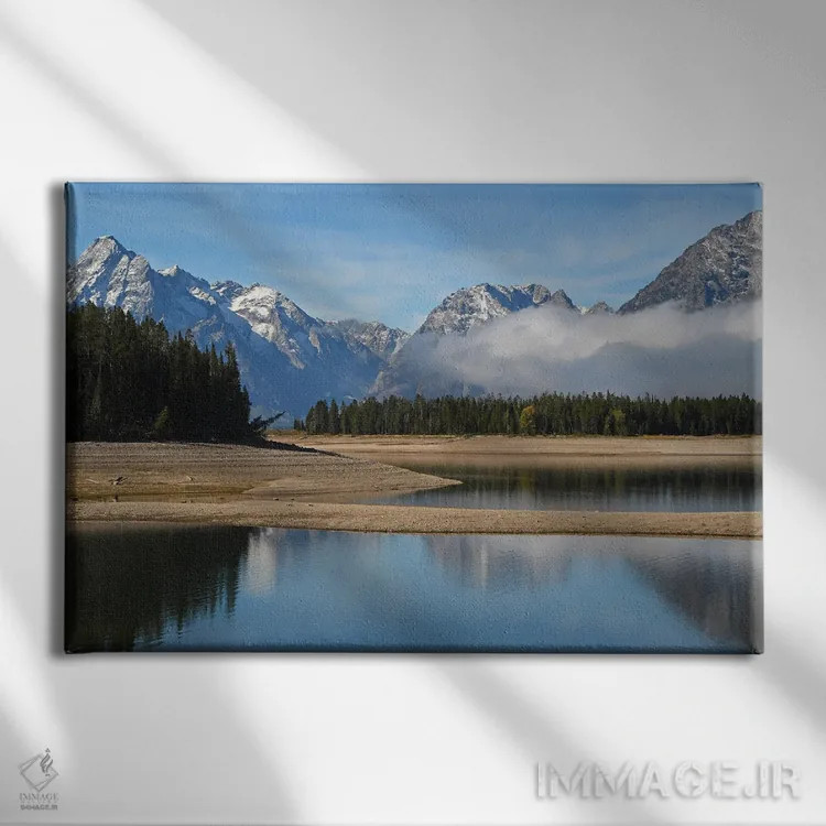 تابلو مه تیتون بزرگ و دریاچه جکسون اثر برایان ولف - نمای روبهرو روی دیوار