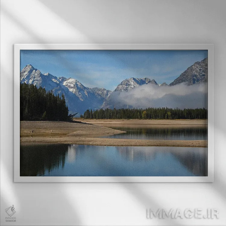 تابلو مه تیتون بزرگ و دریاچه جکسون اثر برایان ولف - نمای قابدار سفید