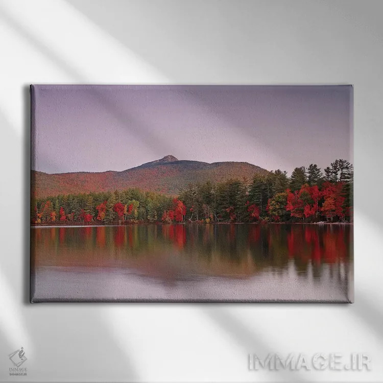 تابلو طلوع آفتاب بر دریاچه چوکوروا اثر برایان ولف - نمای روبهرو روی دیوار