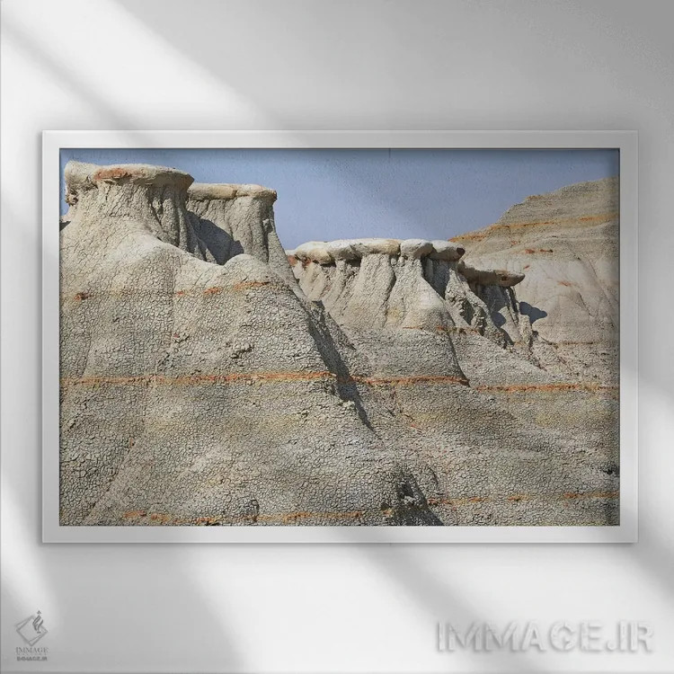 تابلو کلاهسنگها در پارک ملی تئودور روزولت اثر برایان ولف - نمای قابدار سفید