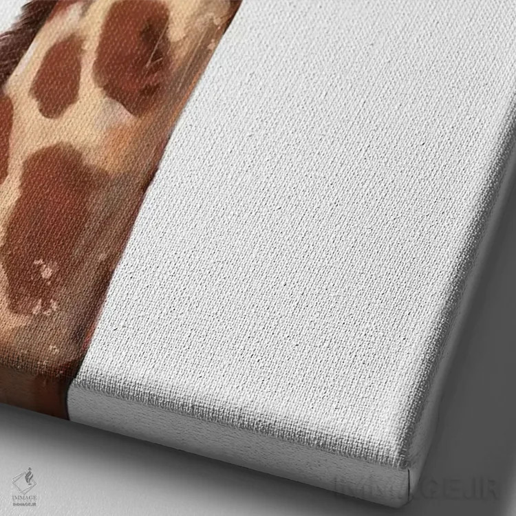 تابلو زرافه کریسمسی اثر بگ نوز ورک (استودیو) - نمای نزدیک بافت بوم