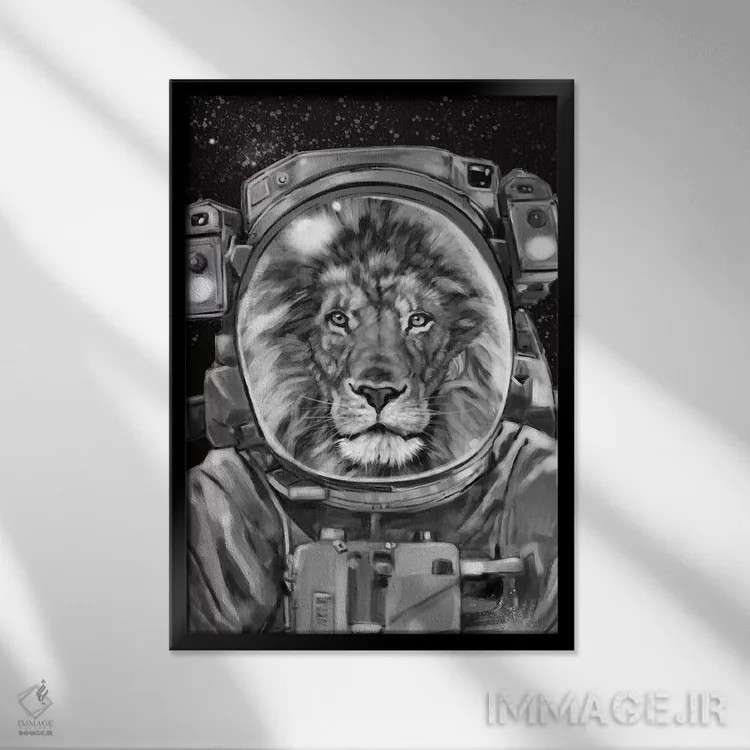تابلو سلفی شیر فضانورد اثر بگ نوز ورک (استودیو) - نمای قابدار مشکی