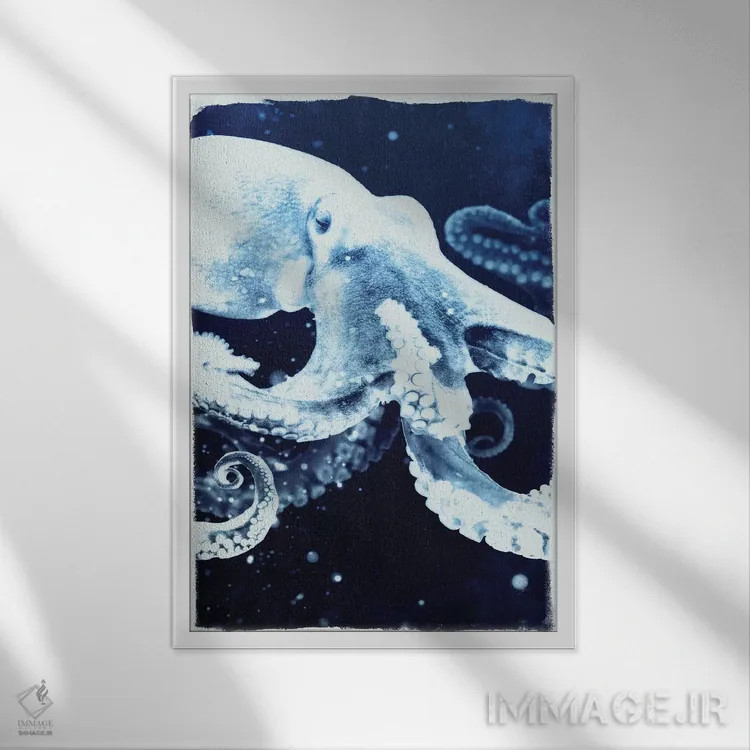 تابلو اختاپوس نیلی اثر ۳۳ استخوان شکسته - نمای قابدار سفید