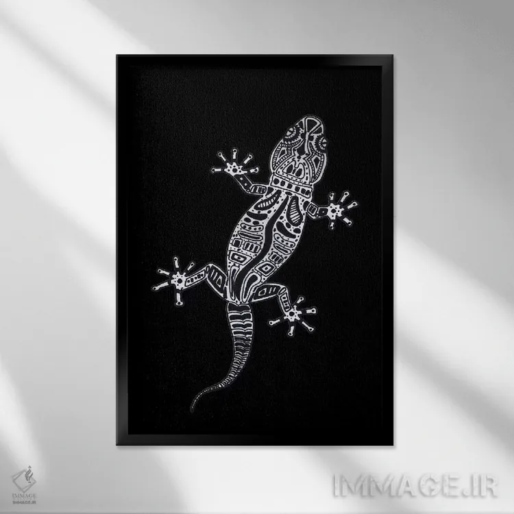 تابلو مارمولک تزیینی اثر باروف - نمای قابدار مشکی