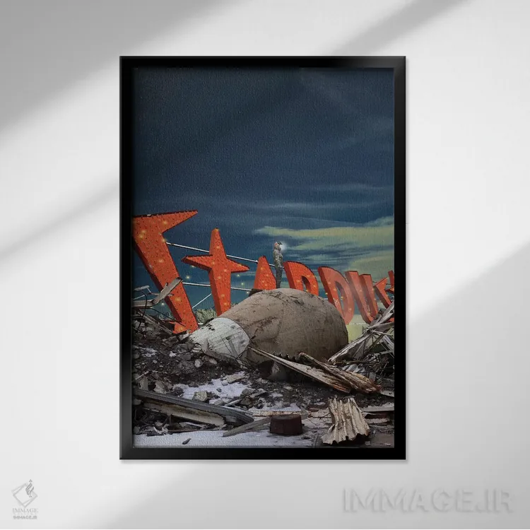 تابلو عجایب فضایی (همچنین نام آهنگ دیوید بویی) اثر جیسون بروک - نمای قابدار مشکی