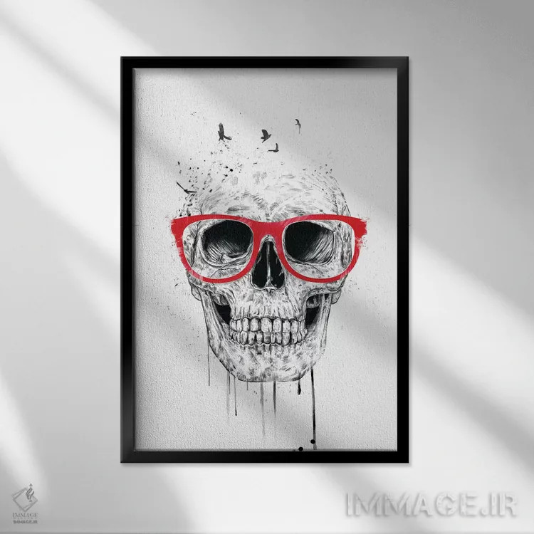 تابلو جمجمه با عینک قرمز اثر بالازس شولتی - نمای قابدار مشکی
