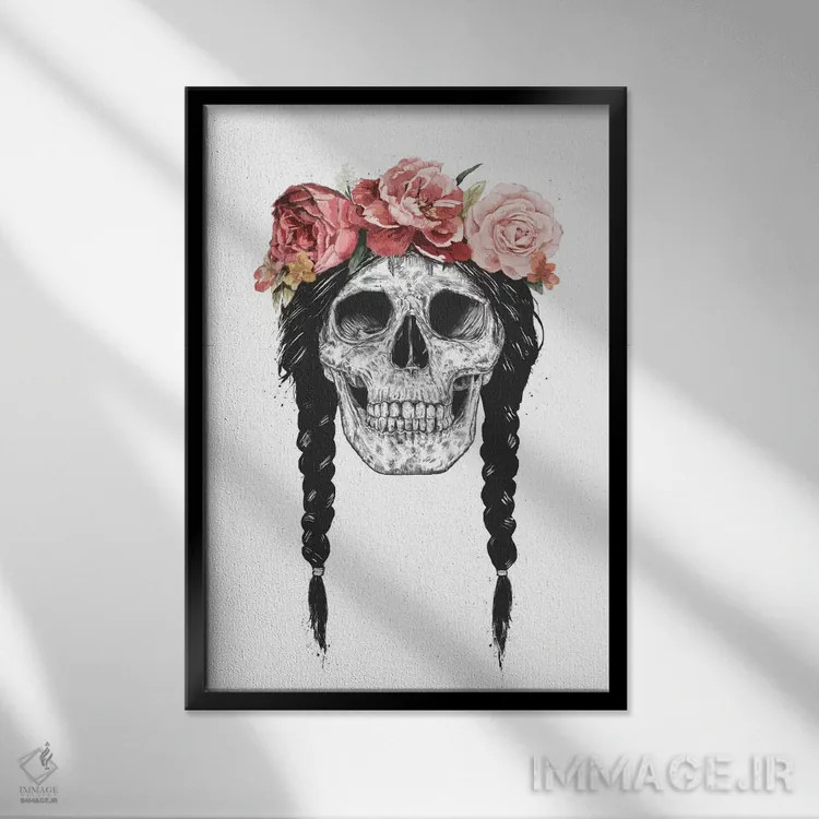 تابلو جمجمه با تاج گل اثر بالازس شولتی - نمای قابدار مشکی