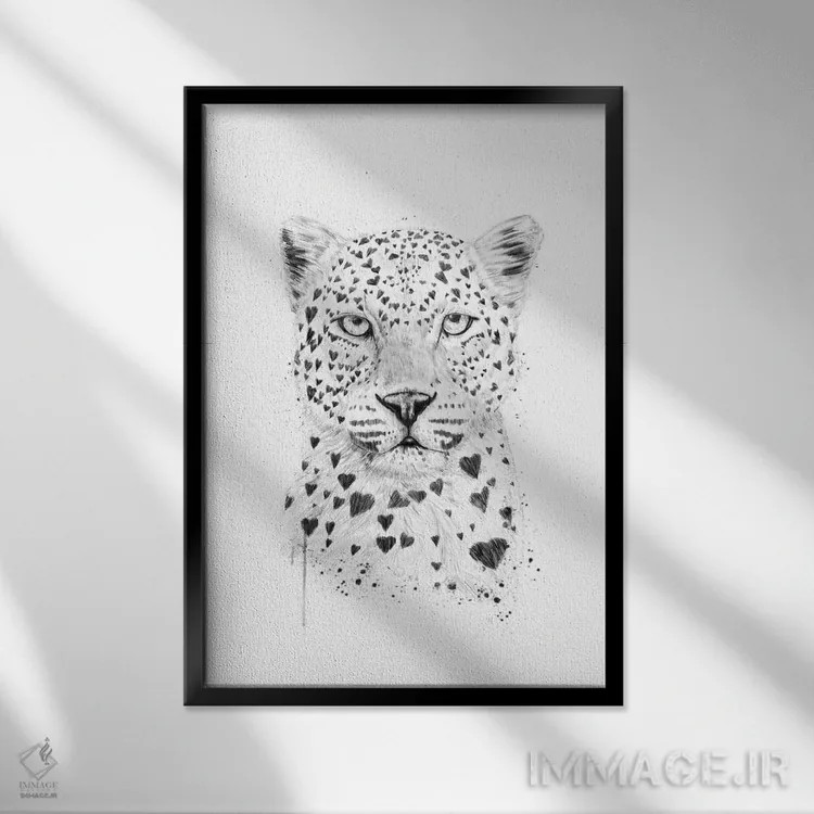 تابلو پلنگ دوستداشتنی اثر بالازس شولتی - نمای قابدار مشکی