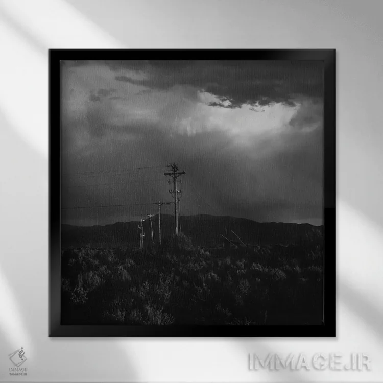 تابلو غروب کوههای تائوس ۴ اثر بثانی یانگ - نمای قابدار مشکی