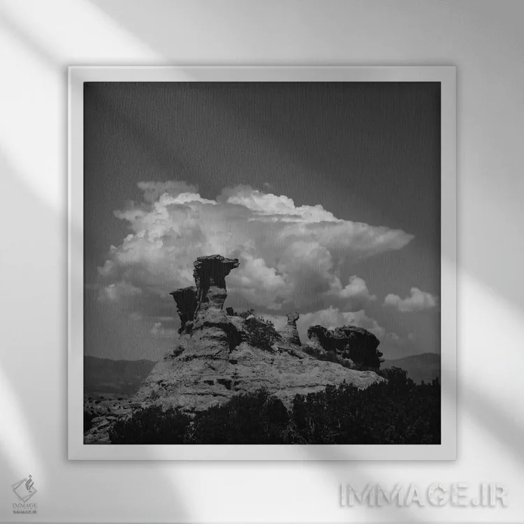 تابلو جاده مرتفع به تائوس اثر بثانی یانگ - نمای قابدار سفید