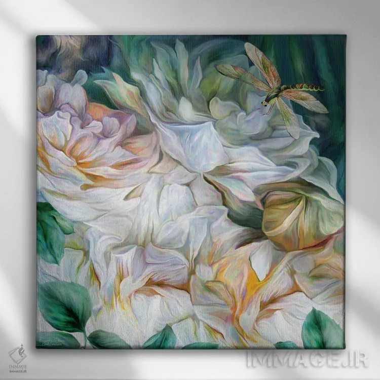تابلو سنجاقک روی گل رز اثر کارول کاوالاریس - نمای روبهرو روی دیوار