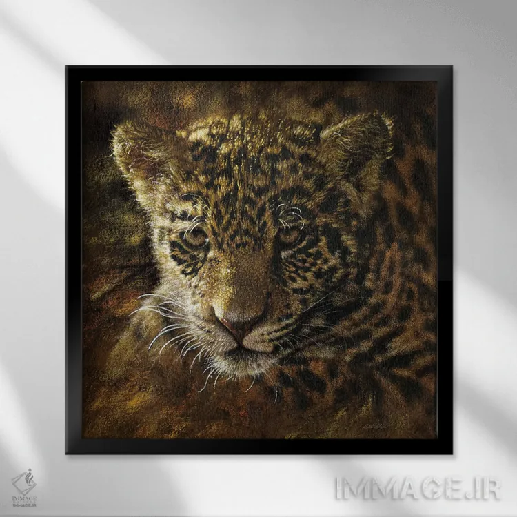 تابلو توله جگوار اثر کالین بوگل - نمای قابدار مشکی