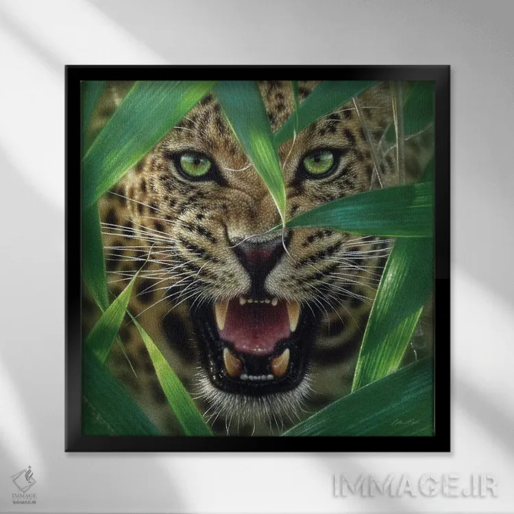 تابلو کمین جگوار (مربع) اثر کالین بوگل - نمای قابدار مشکی