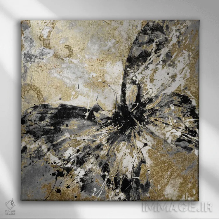 تابلو طلای آزاد اثر ساشا - نمای روبهرو روی دیوار