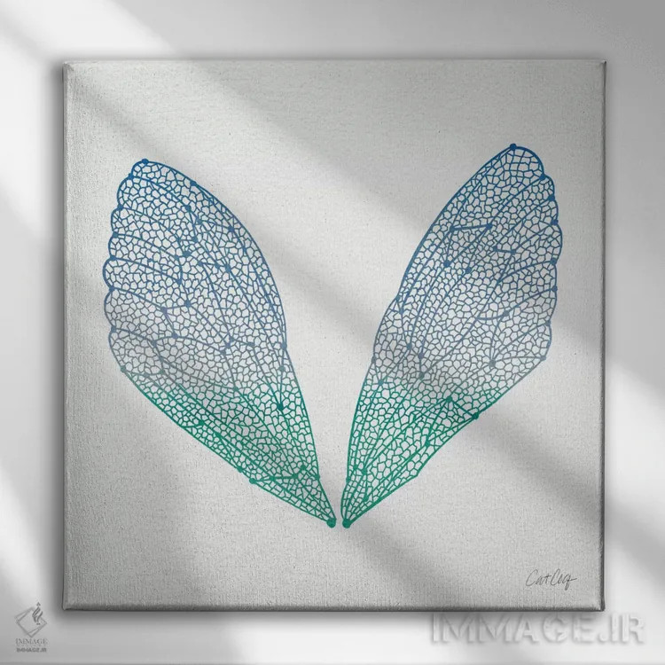 تابلو بال سنجاقک آبی فیروزهای اثر کت کوکیلت - نمای روبهرو روی دیوار