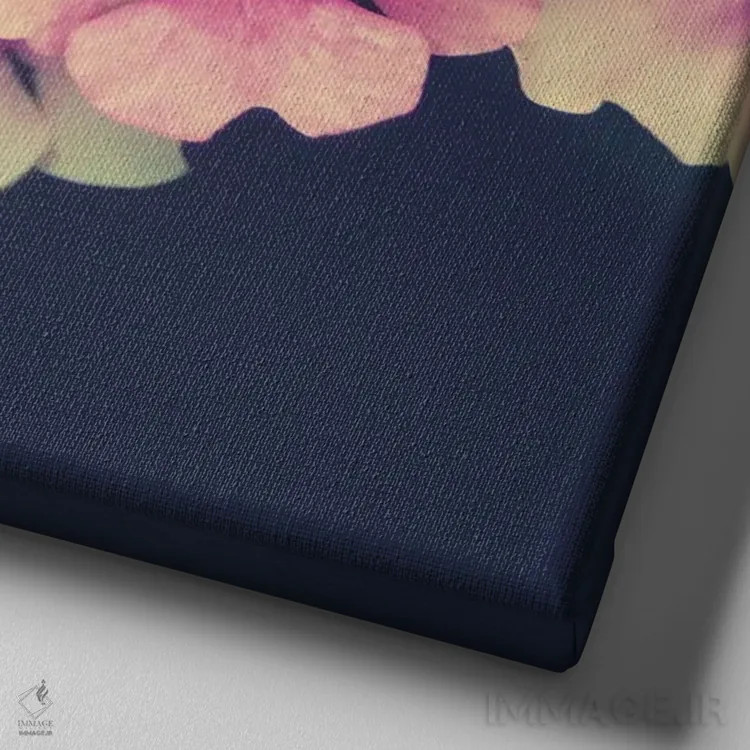 تابلو گل کوچک (آلمانی) اثر کلودیا دروسرت - نمای نزدیک بافت بوم