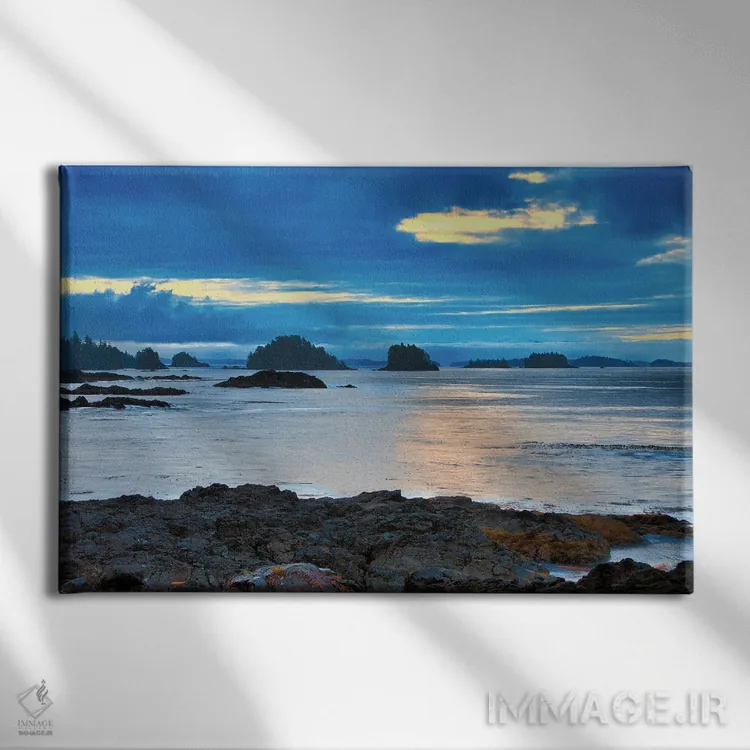 تابلو جزیره هنگام طلوع آفتاب اثر چاک بردیک - نمای روبهرو روی دیوار