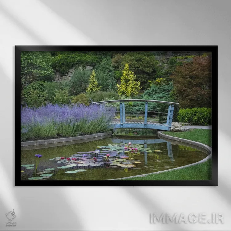 تابلو آرامش اثر چاک بردیک - نمای قابدار مشکی