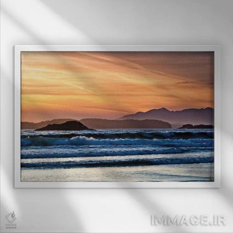 تابلو غروب طولانی ساحل اثر چاک بردیک - نمای قابدار سفید