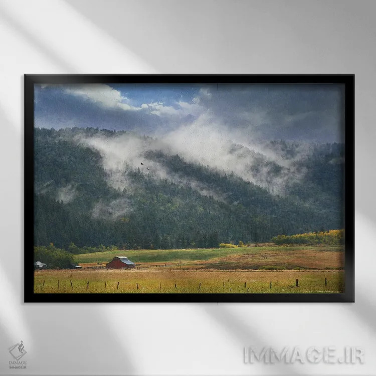 تابلو ابرها بر روی تپه – مزرعه آیداهو اثر کریستوفر وست - نمای قابدار مشکی