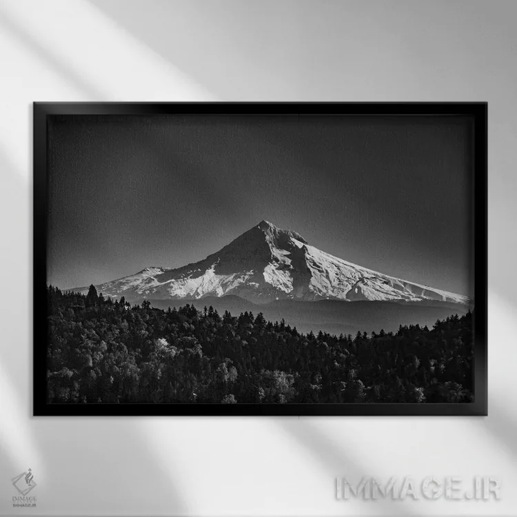 تابلو کوه هود باشکوه (سیاه و سفید) اثر کت کریگن - نمای قابدار مشکی