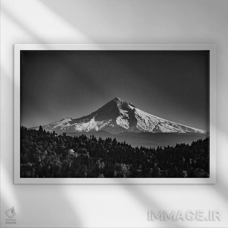 تابلو کوه هود باشکوه (سیاه و سفید) اثر کت کریگن - نمای قابدار سفید