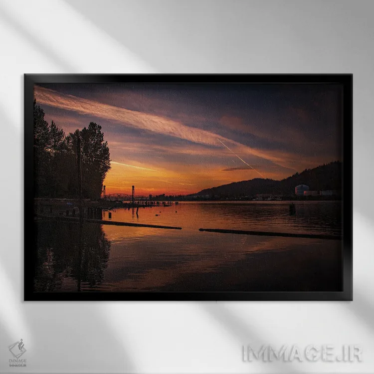 تابلو طلوع آفتاب پارک کلیسای جامع اثر کت کریگن - نمای قابدار مشکی