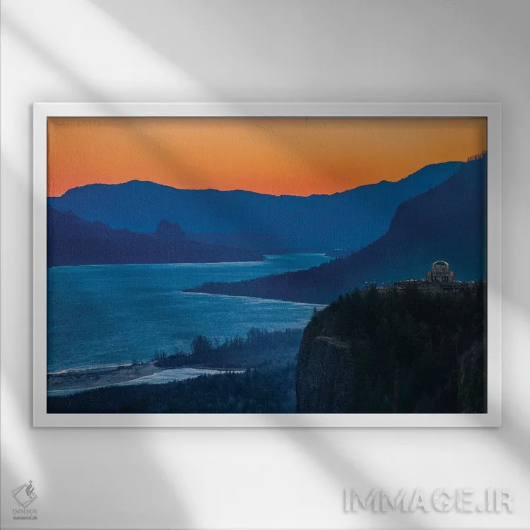 تابلو ویستا هاوس در کراون پوینت هنگام طلوع آفتاب اثر کت کریگن - نمای قابدار سفید