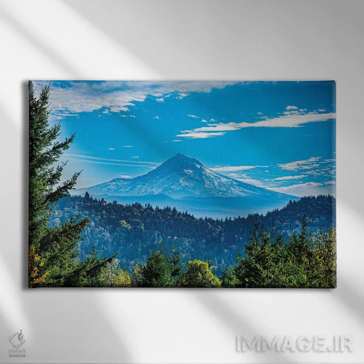 تابلو کوه هود با قاب درختان اثر کت کریگن - نمای روبهرو روی دیوار