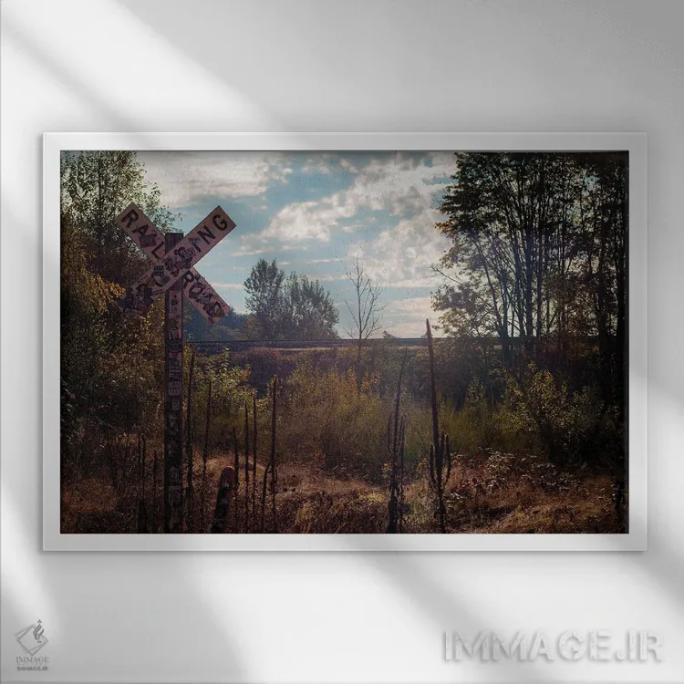 تابلو تقاطع راهآهن اثر کت کریگن - نمای قابدار سفید