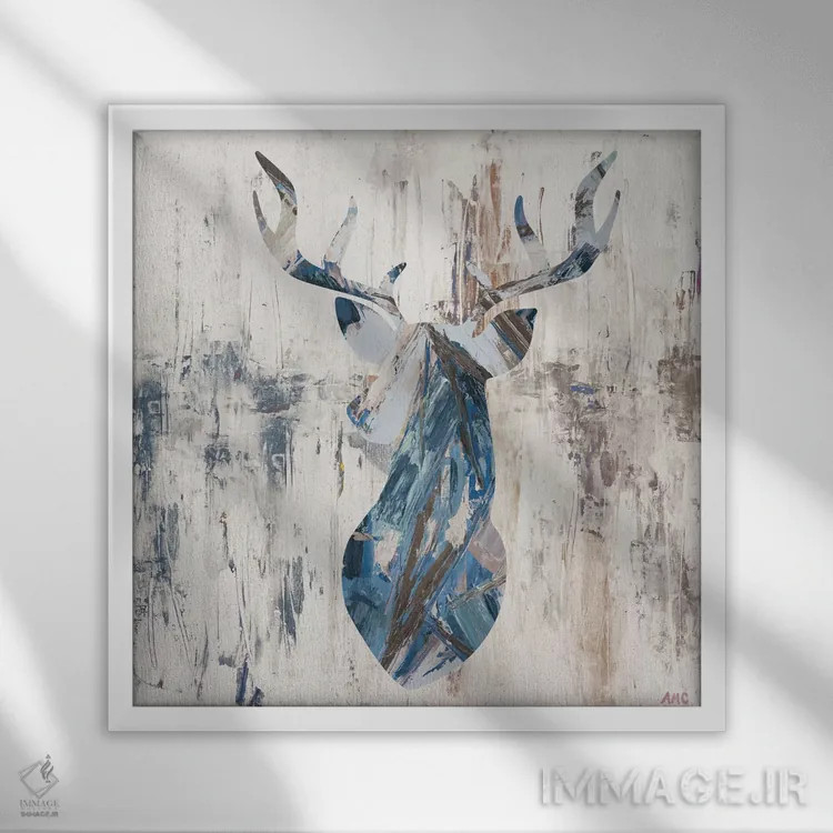 تابلو سرگوزن ریزومی آبی اثر آن مری کولیک - نمای قابدار سفید