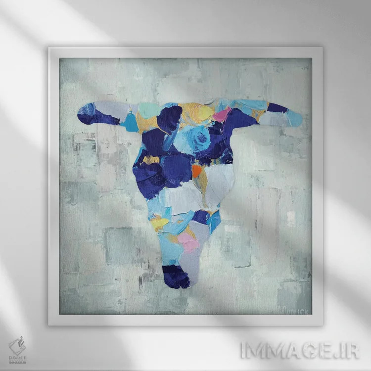 تابلو جمجمه گاو موزائیکی اثر آن مری کولیک - نمای قابدار سفید