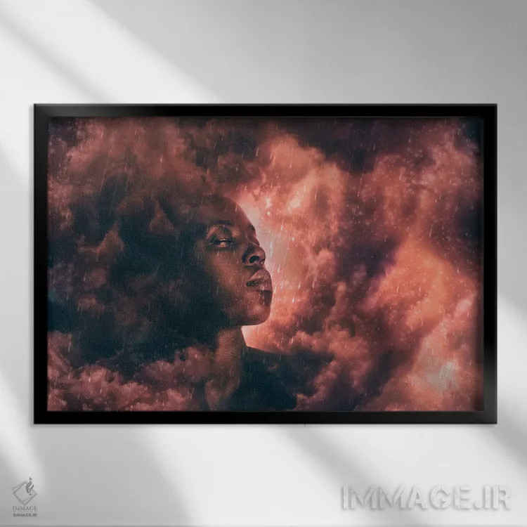 تابلو سر در ابرها اثر کلودیا مککینی - نمای قابدار مشکی