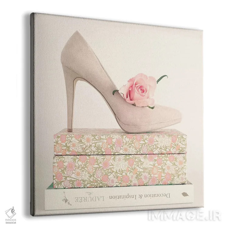 تابلو بالای کتابها اثر کارولین مینت - نمای پرسپکتیو محصول