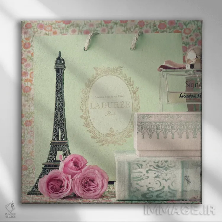 تابلو پاریس در انتظار است اثر کارولین مینت - نمای روبهرو روی دیوار