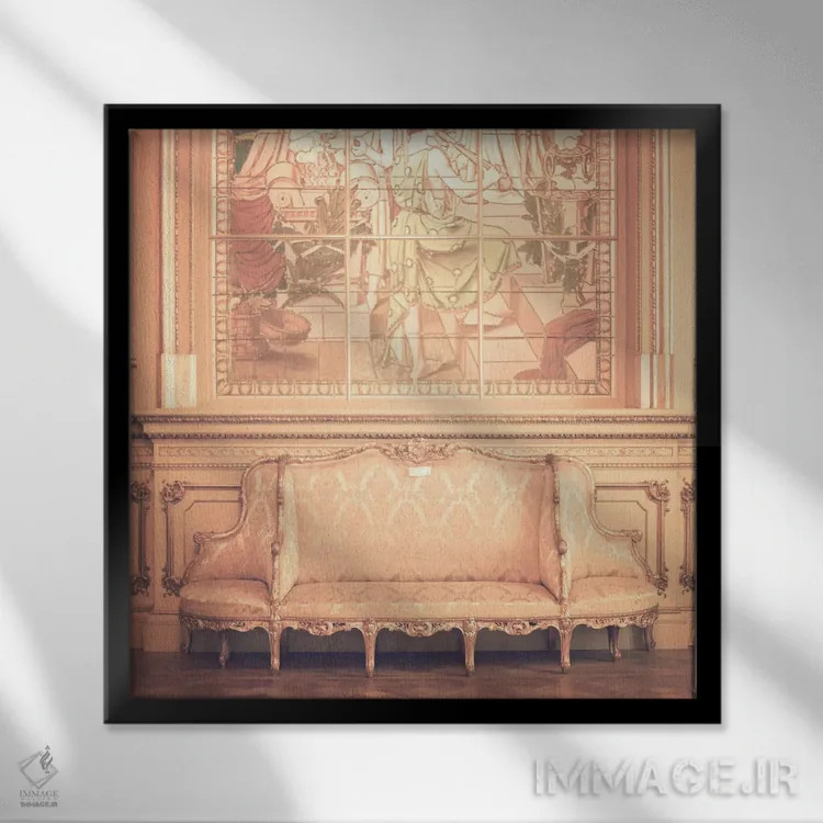 تابلو صندلی قصر اثر کارولین مینت - نمای قابدار مشکی