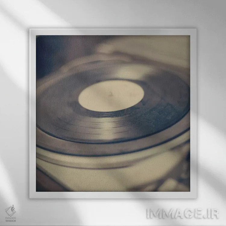 تابلو رترو رترو اول (سبک قدیمی) اثر کارولین مینت - نمای قابدار سفید