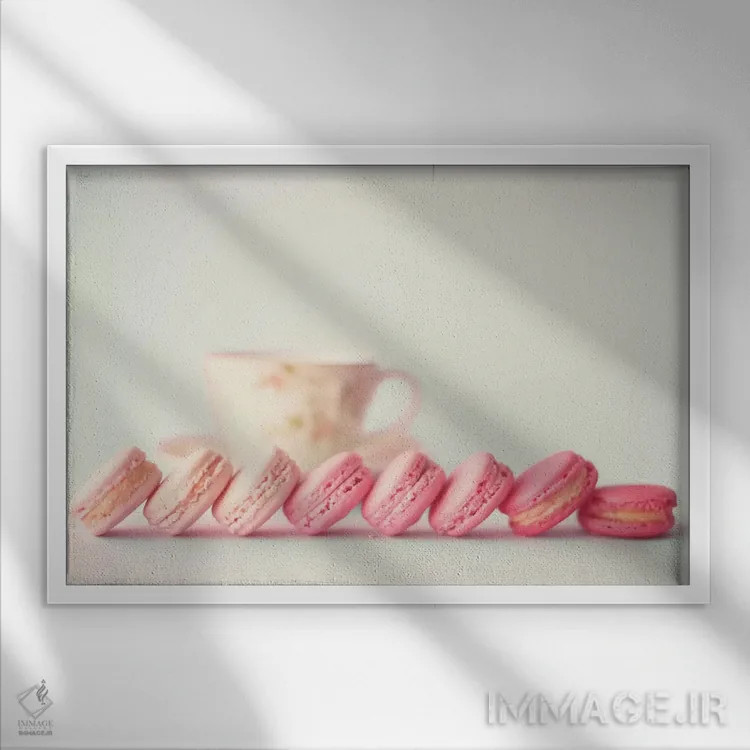 تابلو ردیف صورتی اثر کارولین مینت - نمای قابدار سفید