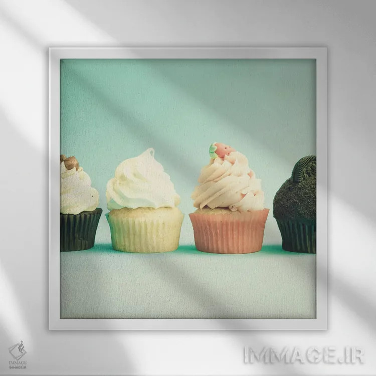 تابلو کاپکیکهای بهاری اثر کارولین مینت - نمای قابدار سفید