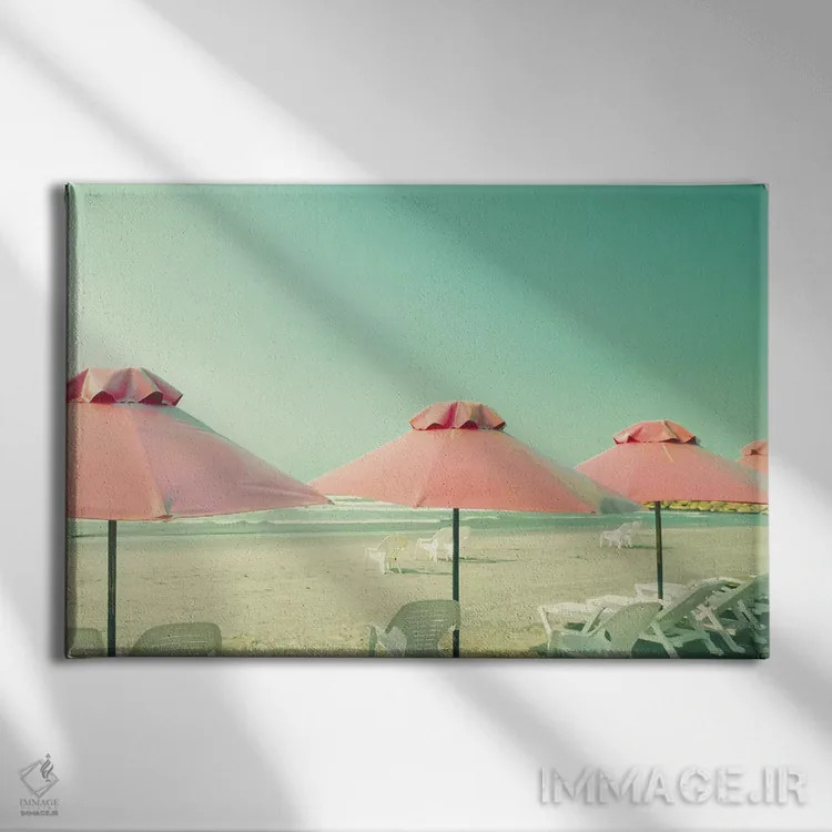 تابلو سه چتر مرجانی اثر کارولین مینت - نمای روبهرو روی دیوار