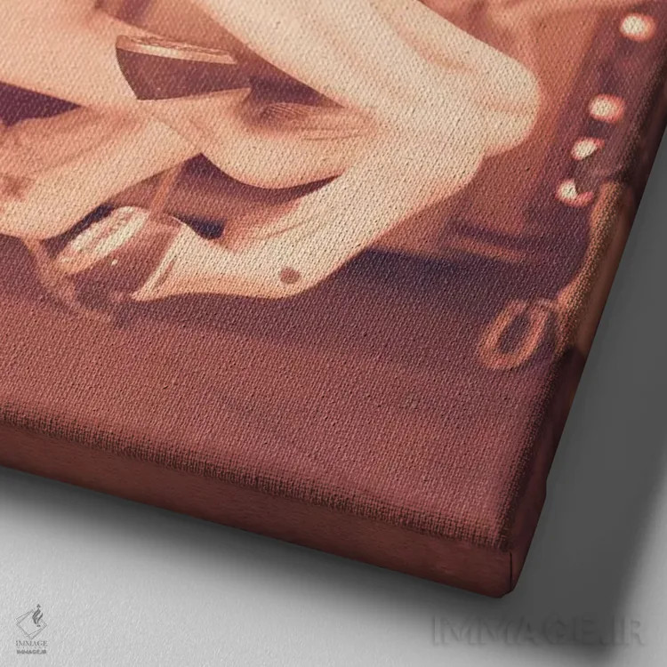 تابلو اسب صورتی کمرنگ اثر کارولین مینت - نمای نزدیک بافت بوم