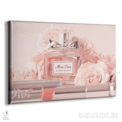 تابلو دیور (برند) اثر کارولین مینت - نمای پرسپکتیو محصول