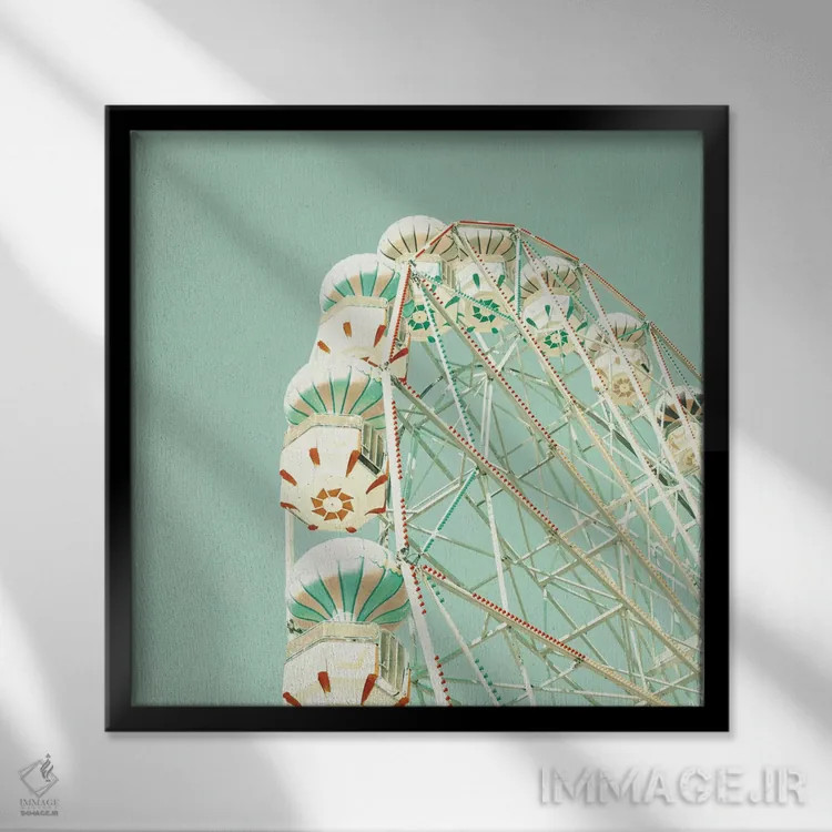 تابلو چرخ و فلک بر فراز آسمان نعناعی اثر کارولین مینت - نمای قابدار مشکی