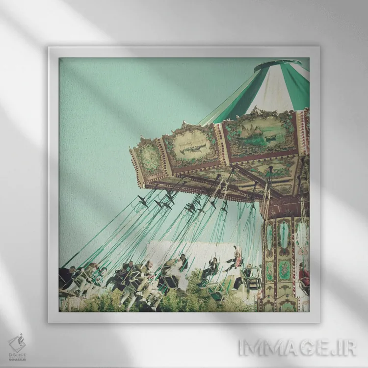 تابلو صندلیهای پرنده روی آسمان نعناعی اثر کارولین مینت - نمای قابدار سفید